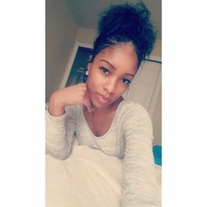 Meet your Posher, Charlisa